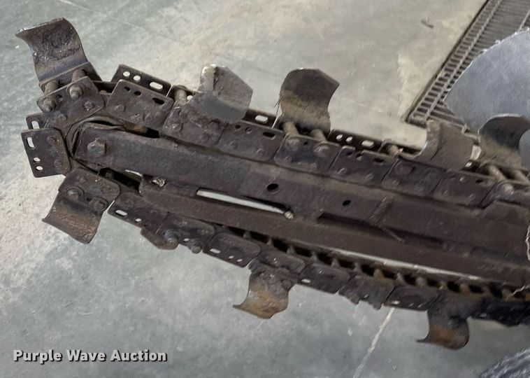 image for item EC2383 1987 Case TL100 trencher