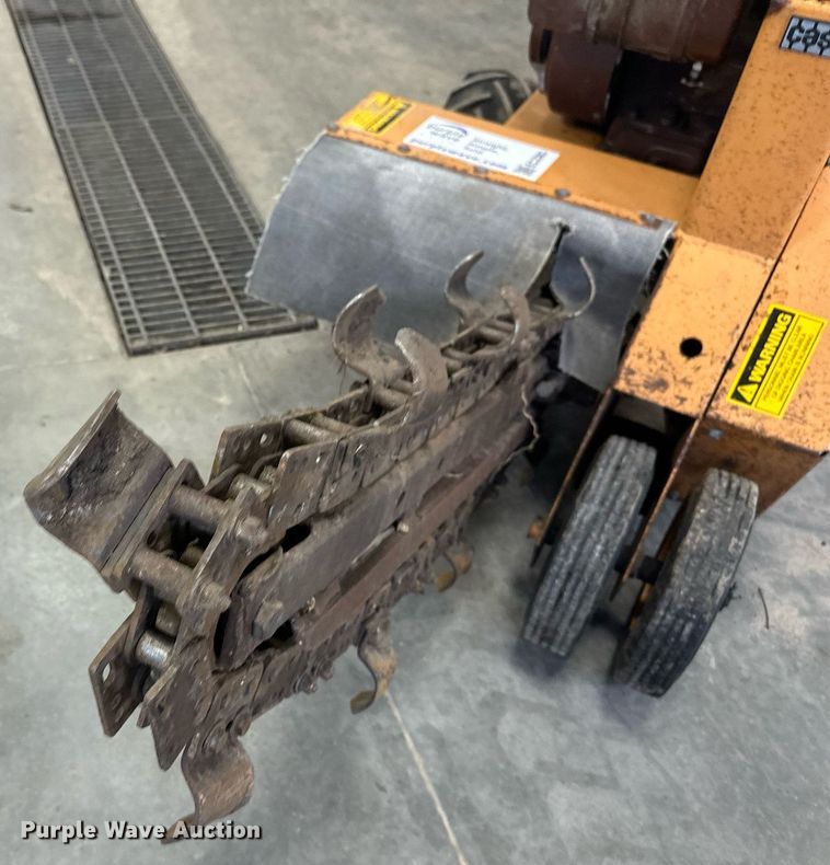 image for item EC2383 1987 Case TL100 trencher