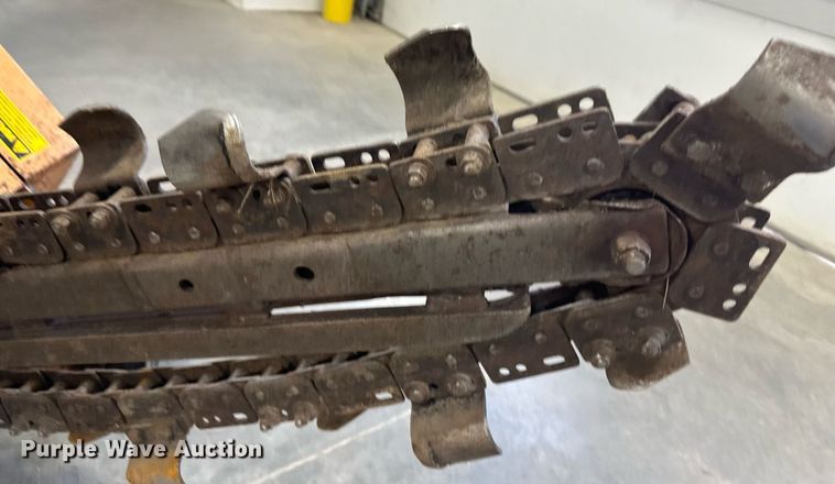 image for item EC2383 1987 Case TL100 trencher