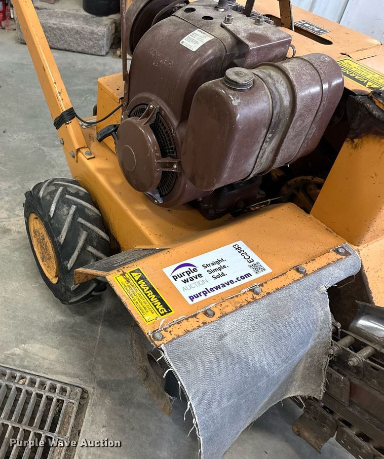 image for item EC2383 1987 Case TL100 trencher