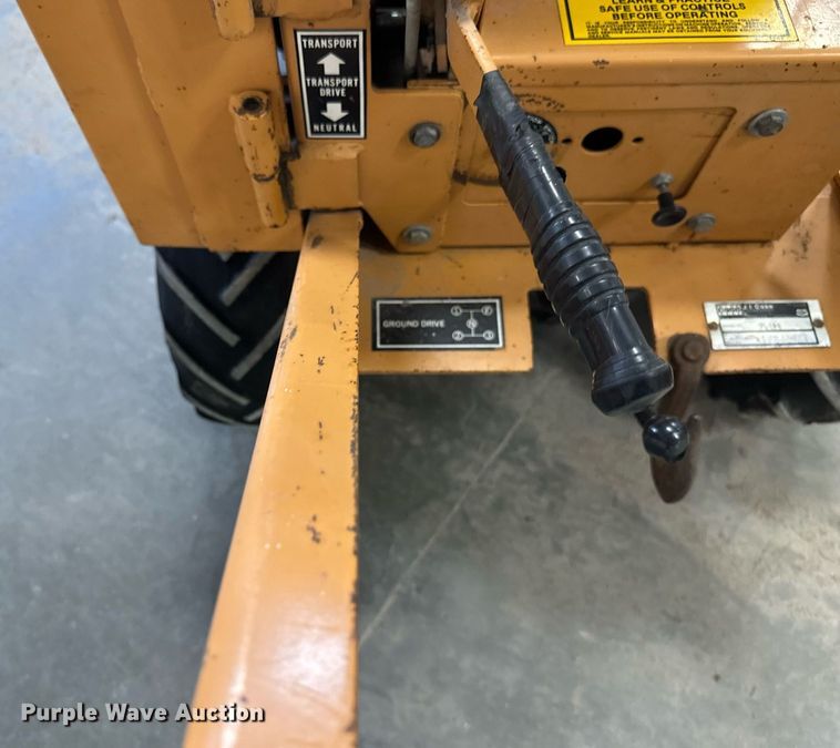 image for item EC2383 1987 Case TL100 trencher