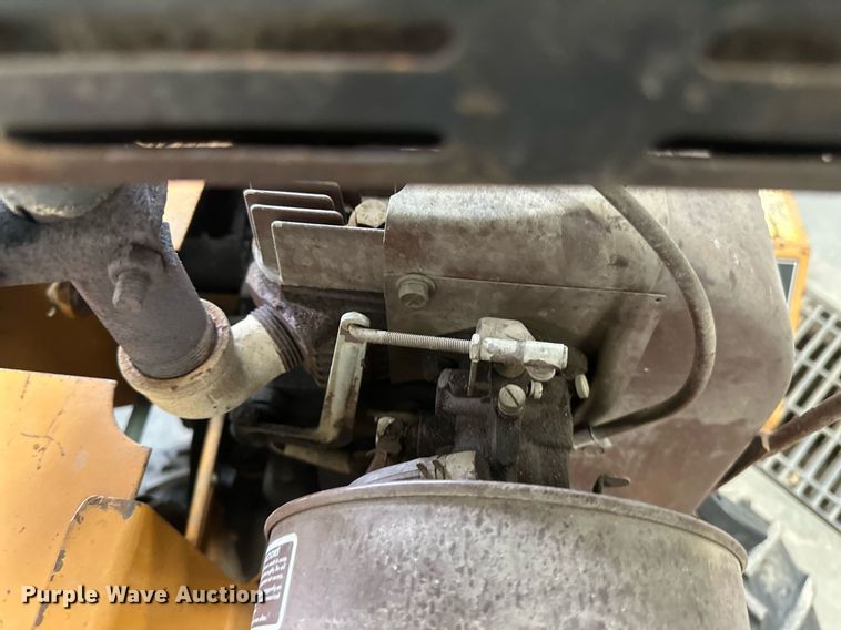 image for item EC2383 1987 Case TL100 trencher