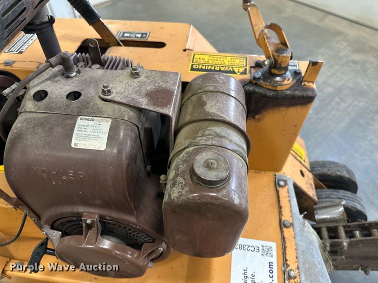 image for item EC2383 1987 Case TL100 trencher