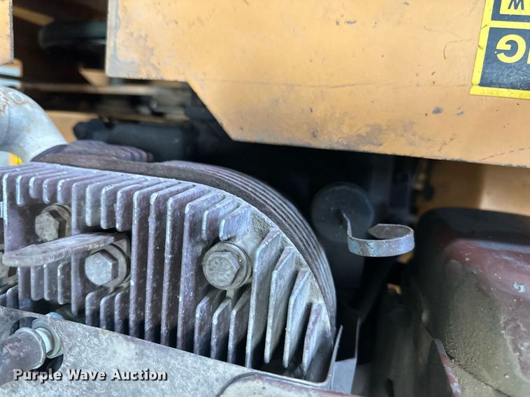 image for item EC2383 1987 Case TL100 trencher