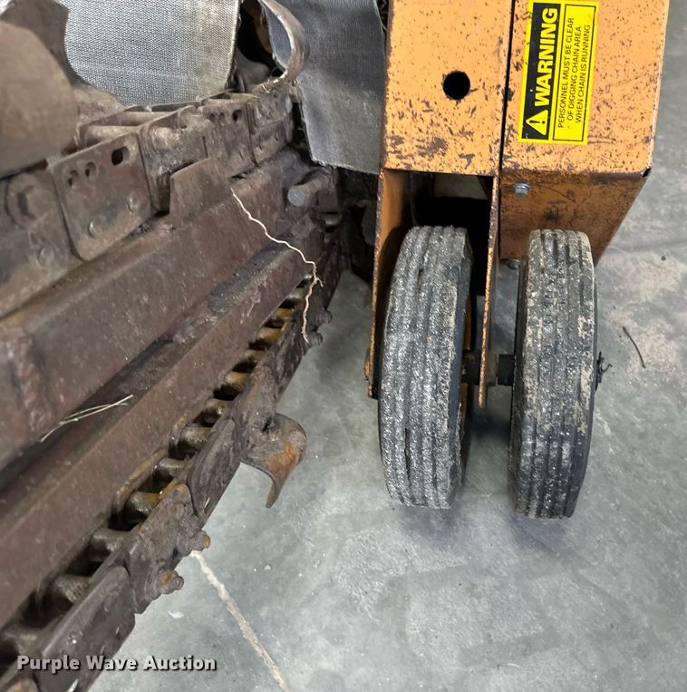 image for item EC2383 1987 Case TL100 trencher