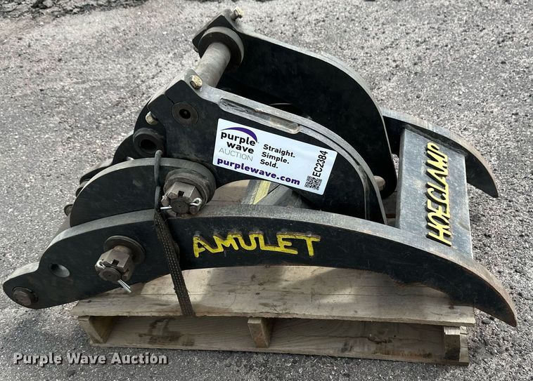 image for item EC2384 Amulet Hoe Clamp excavator thumb