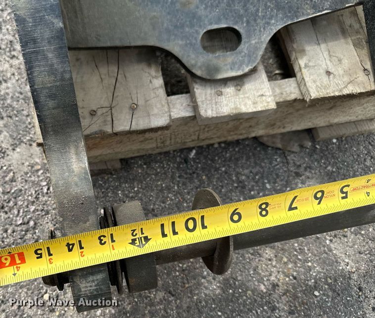 image for item EC2384 Amulet Hoe Clamp excavator thumb