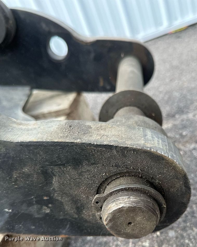 image for item EC2384 Amulet Hoe Clamp excavator thumb