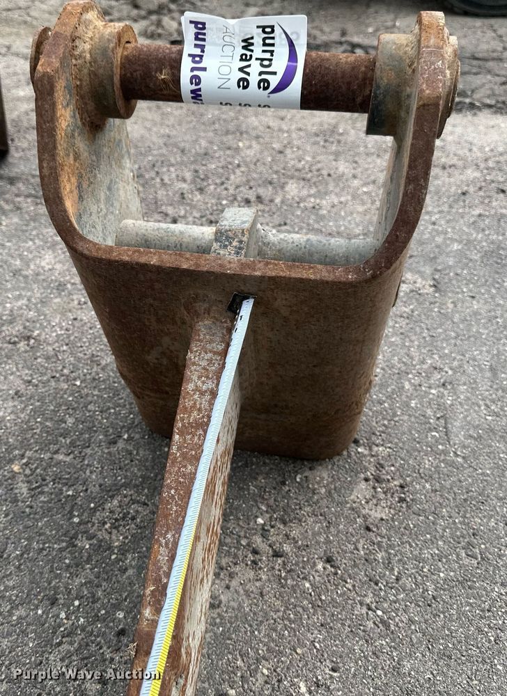 image for item EC2385 Excavator ripper