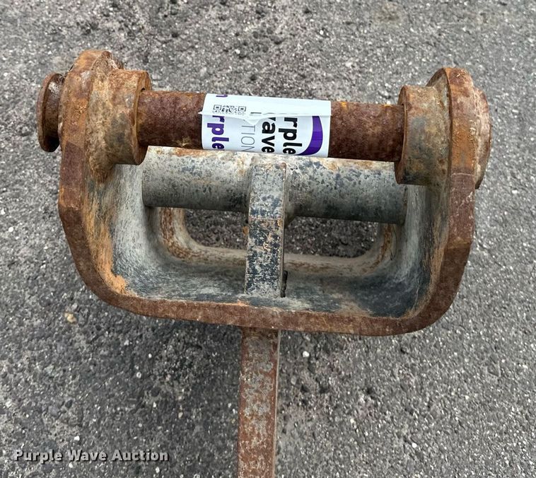 image for item EC2385 Excavator ripper