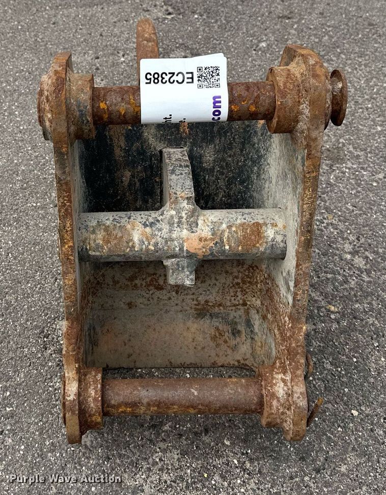 image for item EC2385 Excavator ripper