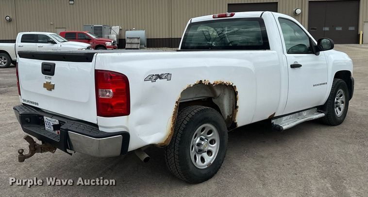 image for item EC2390 2008 Chevrolet Silverado 1500 pickup truck