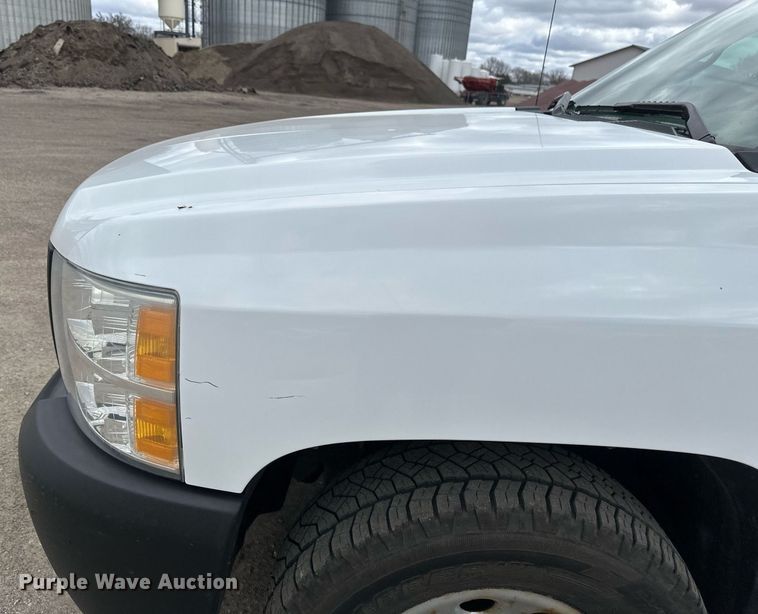 image for item EC2390 2008 Chevrolet Silverado 1500 pickup truck