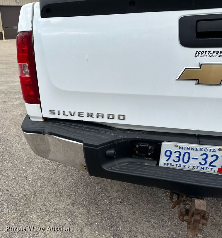 image for item EC2390 2008 Chevrolet Silverado 1500 pickup truck