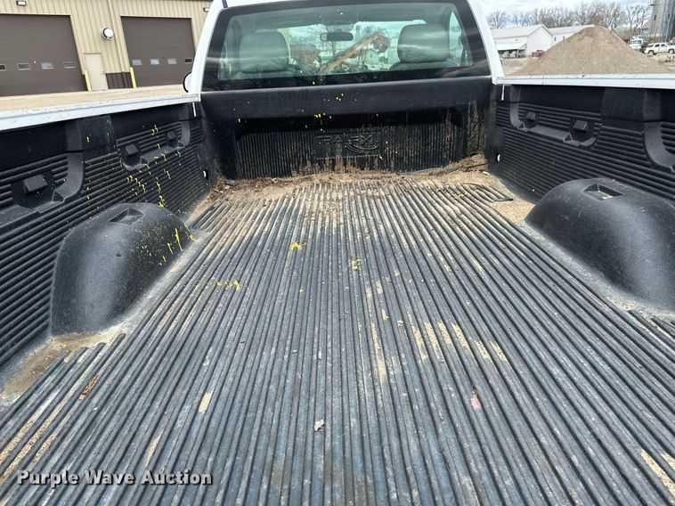 image for item EC2390 2008 Chevrolet Silverado 1500 pickup truck