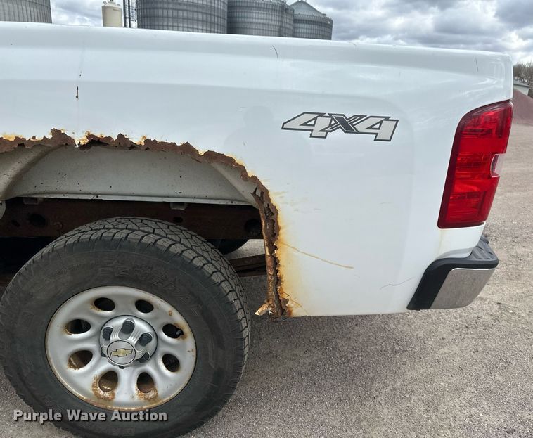 image for item EC2390 2008 Chevrolet Silverado 1500 pickup truck