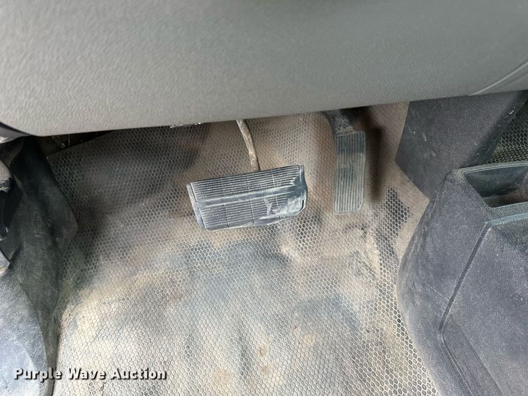 image for item EC2390 2008 Chevrolet Silverado 1500 pickup truck