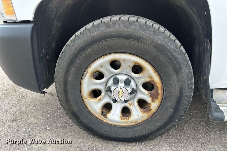 image for item EC2390 2008 Chevrolet Silverado 1500 pickup truck