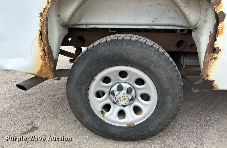 image for item EC2390 2008 Chevrolet Silverado 1500 pickup truck