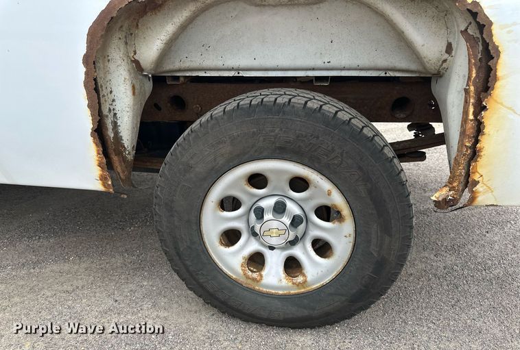 image for item EC2390 2008 Chevrolet Silverado 1500 pickup truck