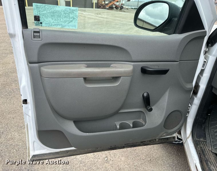 image for item EC2391 2012 Chevrolet Silverado 1500 pickup truck