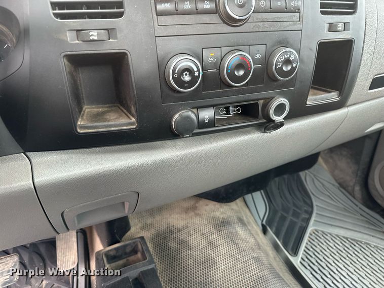 image for item EC2391 2012 Chevrolet Silverado 1500 pickup truck