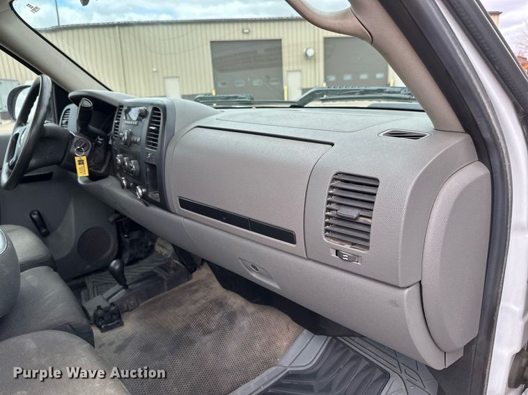 image for item EC2391 2012 Chevrolet Silverado 1500 pickup truck