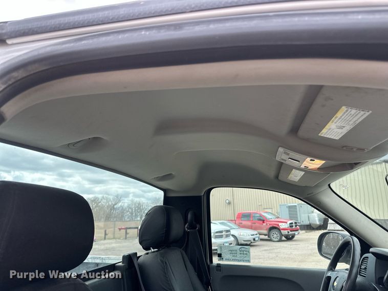 image for item EC2391 2012 Chevrolet Silverado 1500 pickup truck