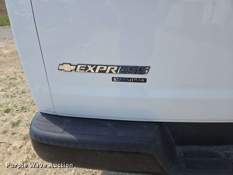 image for item ED1981 2013 Chevrolet Express 3500  van