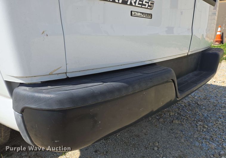 image for item ED1981 2013 Chevrolet Express 3500  van