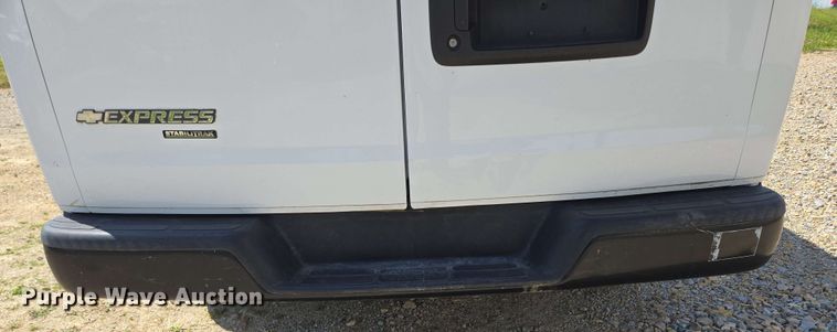 image for item ED1981 2013 Chevrolet Express 3500  van