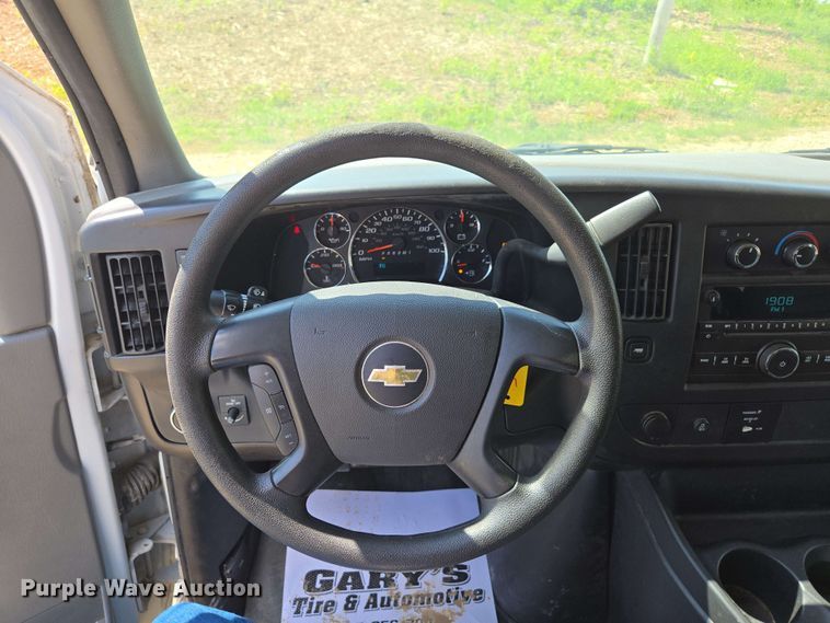 image for item ED1981 2013 Chevrolet Express 3500  van