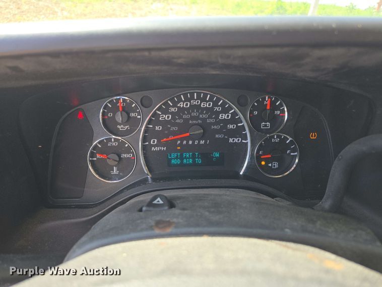 image for item ED1981 2013 Chevrolet Express 3500  van