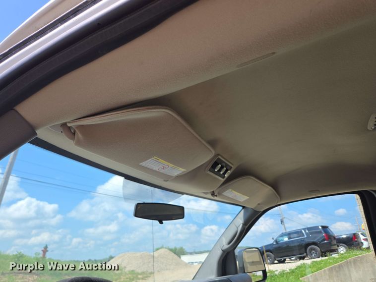 image for item ED1981 2013 Chevrolet Express 3500  van