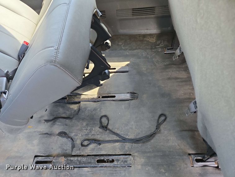 image for item ED1981 2013 Chevrolet Express 3500  van