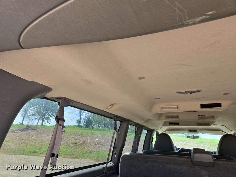 image for item ED1981 2013 Chevrolet Express 3500  van