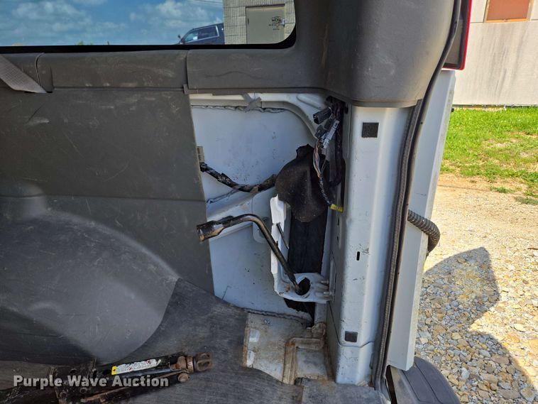 image for item ED1981 2013 Chevrolet Express 3500  van