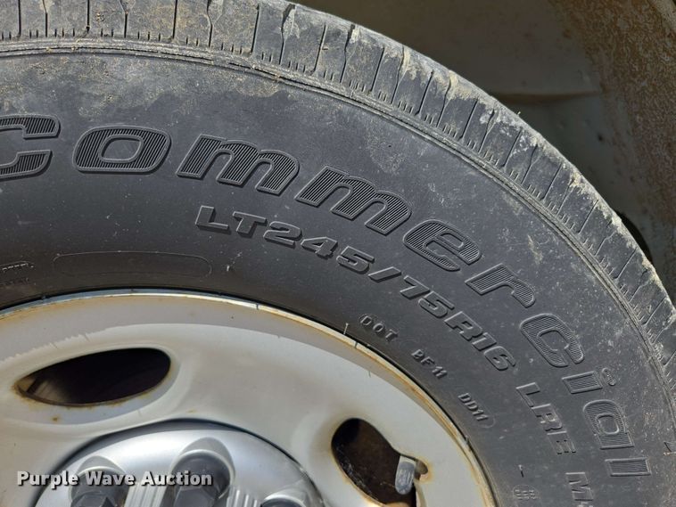 image for item ED1981 2013 Chevrolet Express 3500  van