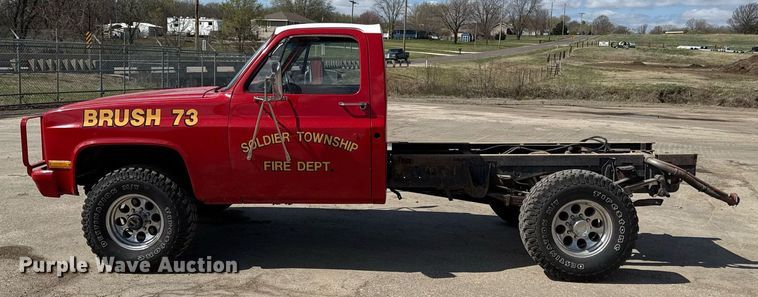 image for item ED4170 1985 Chevrolet K30 pickup truck cab and chassis