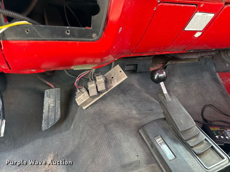 image for item ED4170 1985 Chevrolet K30 pickup truck cab and chassis