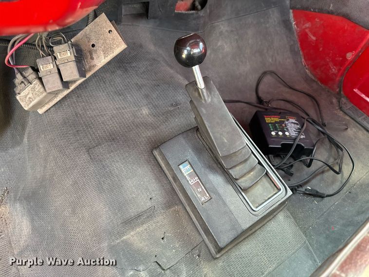 image for item ED4170 1985 Chevrolet K30 pickup truck cab and chassis