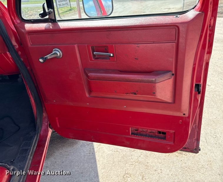 image for item ED4170 1985 Chevrolet K30 pickup truck cab and chassis