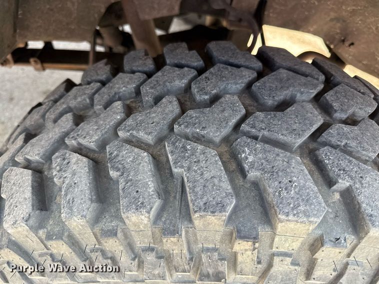 image for item ED4170 1985 Chevrolet K30 pickup truck cab and chassis