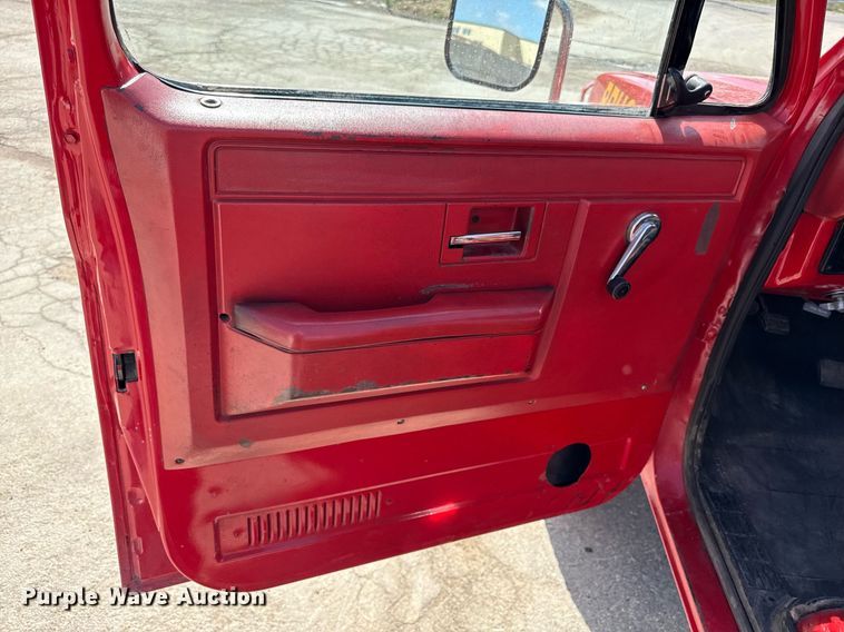 image for item ED4170 1985 Chevrolet K30 pickup truck cab and chassis