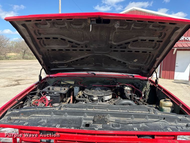 image for item ED4170 1985 Chevrolet K30 pickup truck cab and chassis