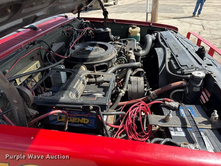 image for item ED4170 1985 Chevrolet K30 pickup truck cab and chassis