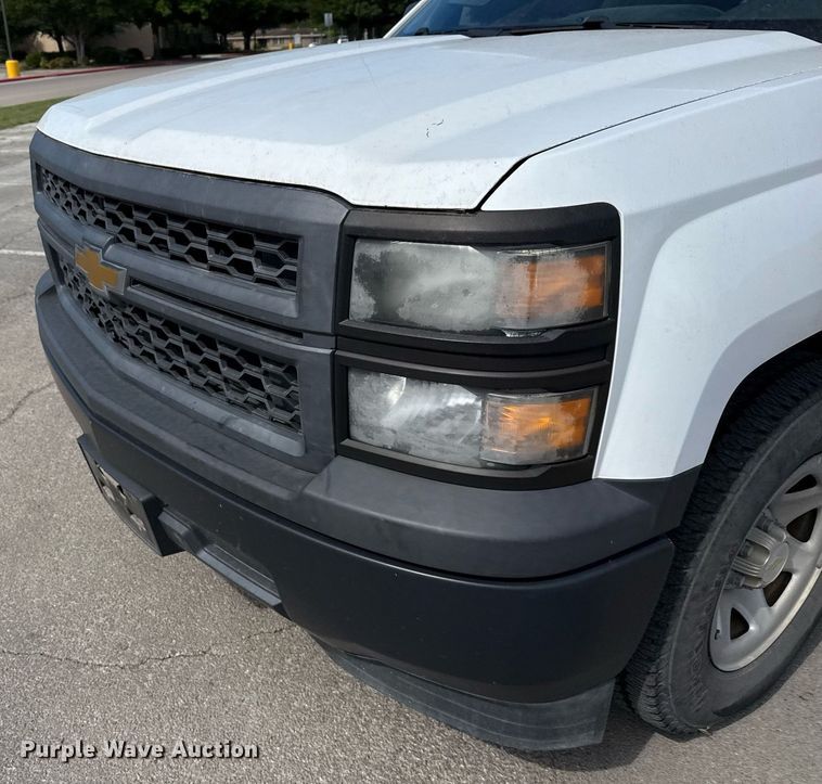 image for item ED5629 2015 Chevrolet Silverado 1500 Crew Cab pickup truck