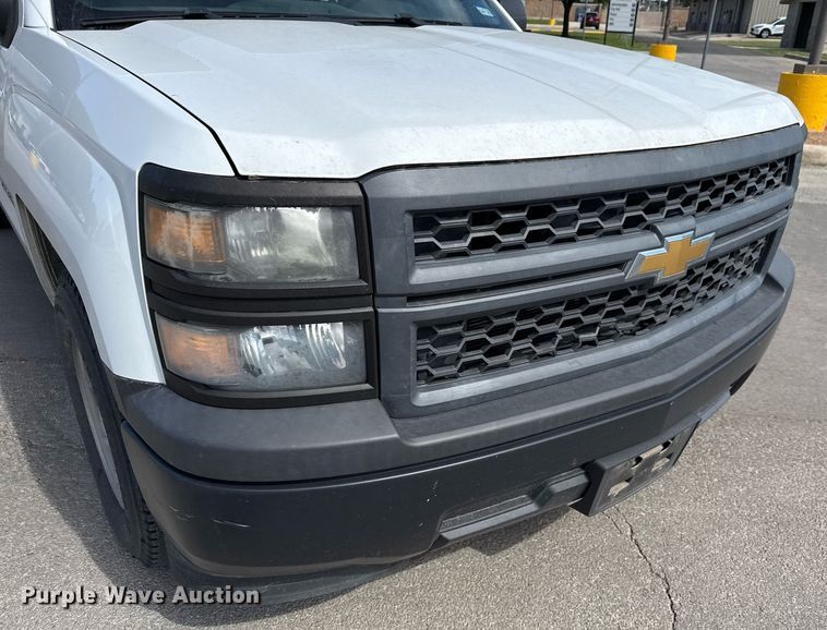 image for item ED5629 2015 Chevrolet Silverado 1500 Crew Cab pickup truck