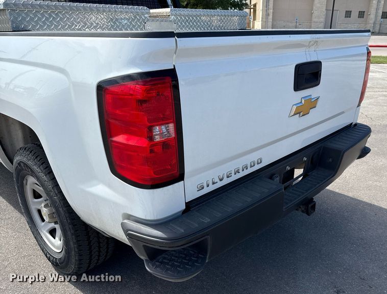 image for item ED5629 2015 Chevrolet Silverado 1500 Crew Cab pickup truck