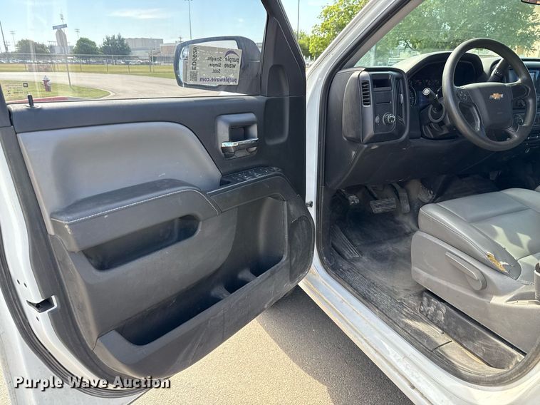 image for item ED5629 2015 Chevrolet Silverado 1500 Crew Cab pickup truck